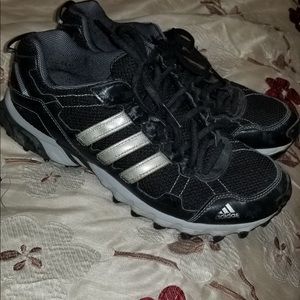 Adidas Men’s Size 10 Shoes- Worn Twice!